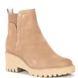 Dolce Vita Huey waterproof NEW ,log  Beige Ankle Booties  , 6.5